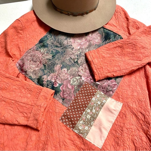 ✨ RARE granny patch work floral UPCYCLED boho jacket southwestern cabin vibe - Picture 11 of 16